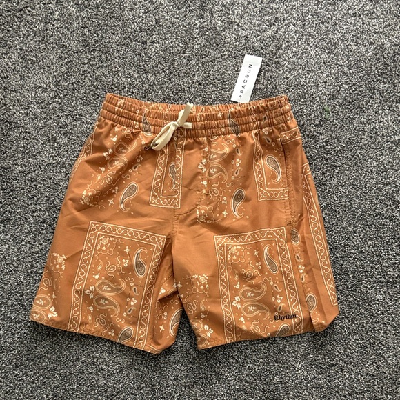 PacSun Men's Brown Paisley Board Shorts - Picture 1 of 1